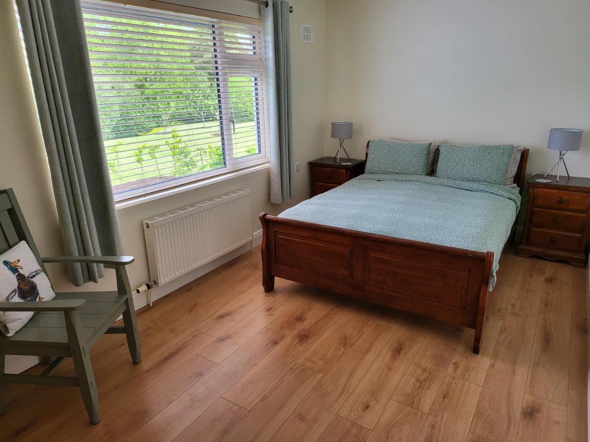 Millstream Cottage House & Apartment Γουότερφορντ Εξωτερικό φωτογραφία